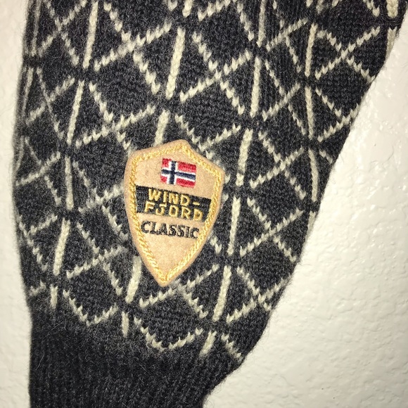 WINDFJORD SWEATER Black White 3/4 Zip 100% Pure New Wool size Large - Picture 8 of 16